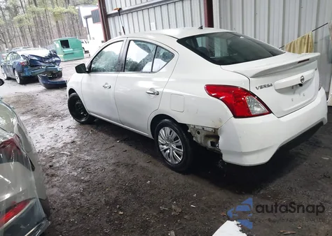 2016 Nissan Versa 1.6 S/1.6 S+/1.6 Sl/1.6 Sv z USA, uszkodzony, nr VIN 3N1CN7AP7GL857581